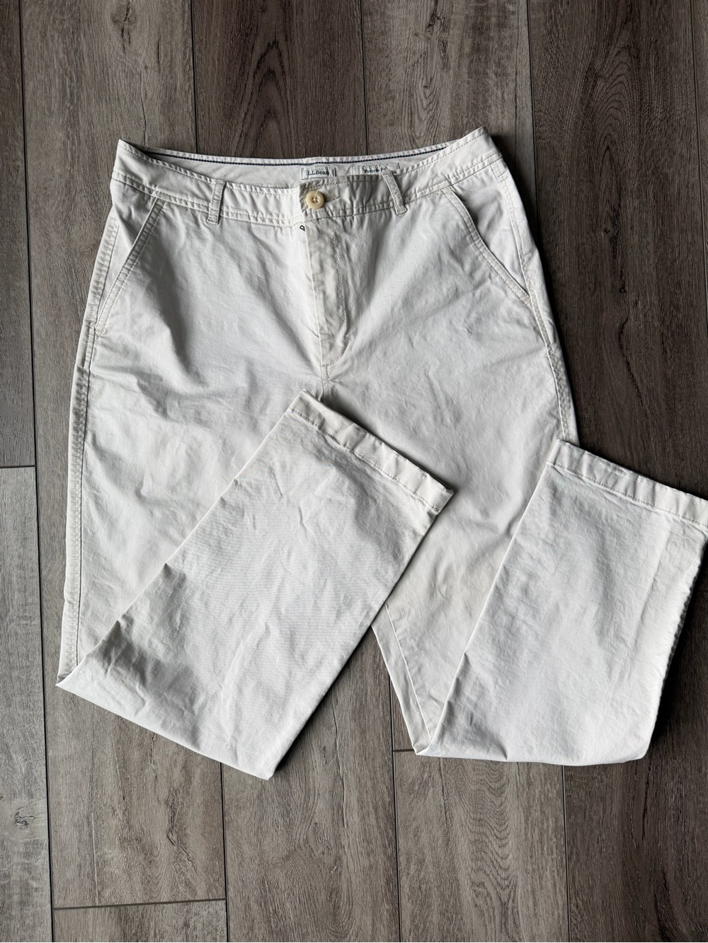 L.L. Bean- Vintage Favorite Fit- Cream Cotton Chinos (10 Reg)